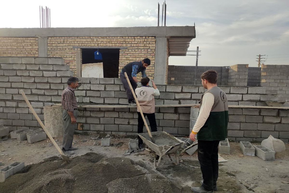 افتتاح ۲ خانه محروم به مناسبت دهه فجر در کمالشهر 