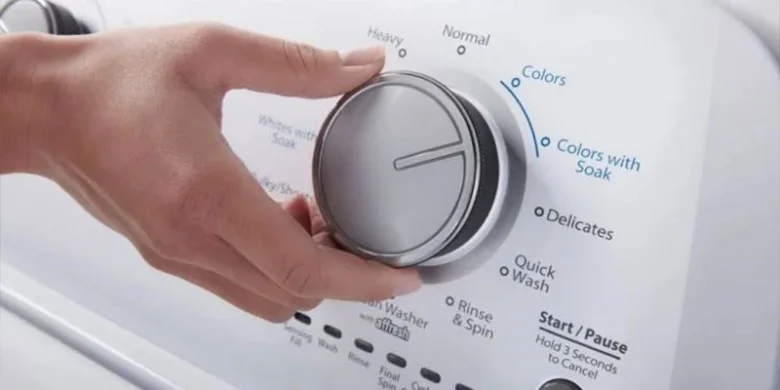 Why does the washing machine tear the clothes