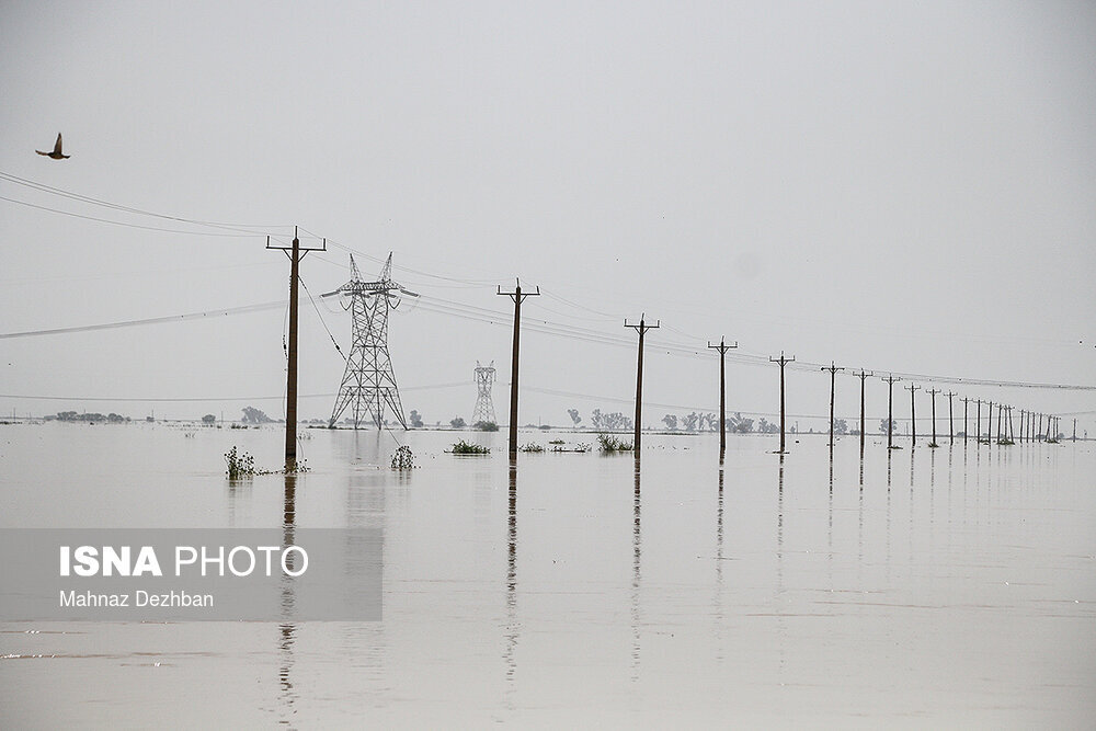 پایداری شبکه توزیع برق خوزستان در بارندگی اخیر